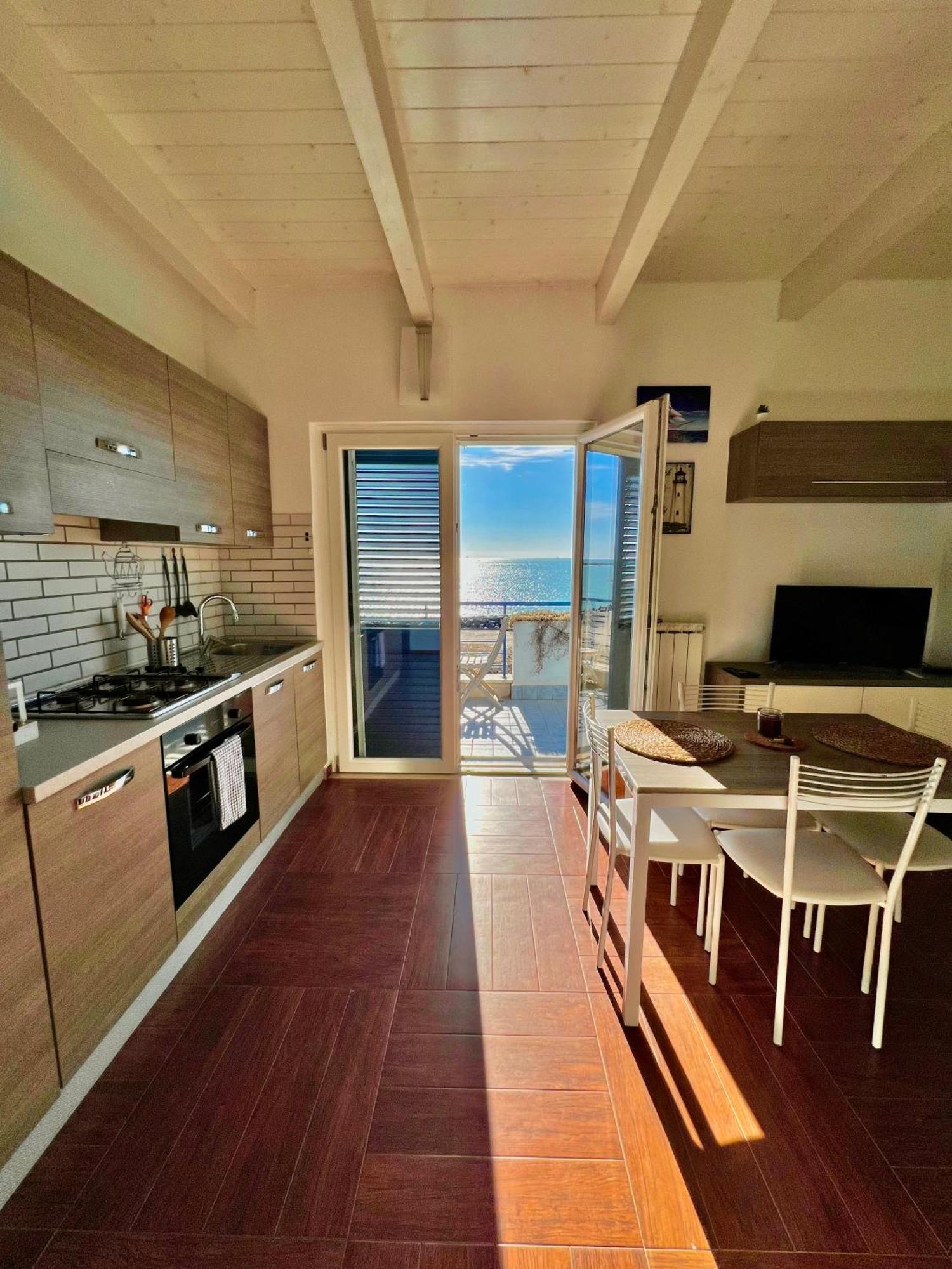 Alba Suite-Rome Airport Fco-Fronte Mare Fiumicino Exteriér fotografie